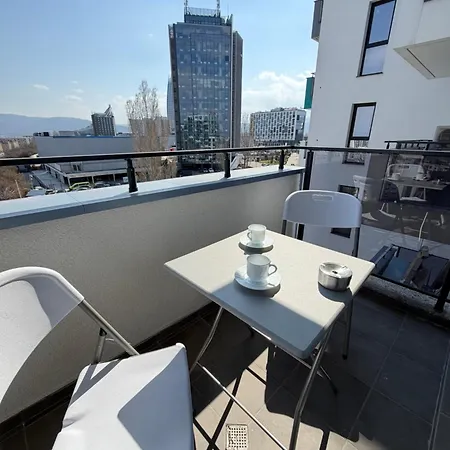 Osaka Cozy 1bdr Near Iec And Airport W Paid Parking Sofia