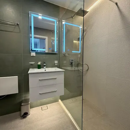 Osaka Cozy 1bdr Near Iec And Airport W Paid Parking *