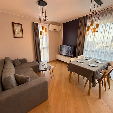 Апартаменты Osaka Cozy 1bdr Near Iec And Airport W Paid Parking